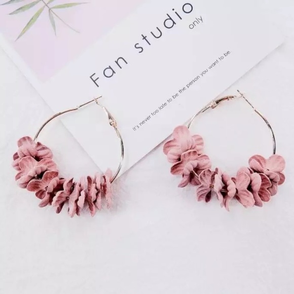 Flower Petal Dusty Rose Large Hoop Gold Earrings - Picture 5 of 8